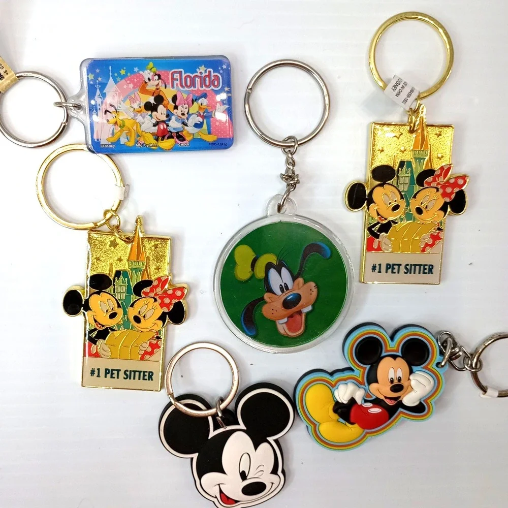 Disney Keychain Lot 6 Mickey,‎ Minnie, Goofy, Jerry Leigh, World  Lucite & Metal